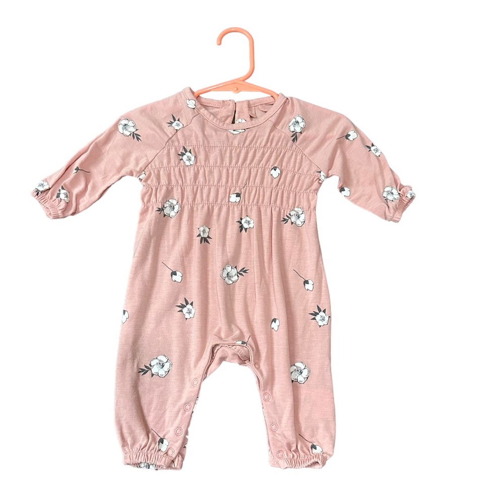 Jessica Simpson Jumpsuit 0-3 months light pink with floral pattern